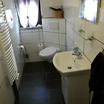Bernhardine Nyaraló Knüllwald